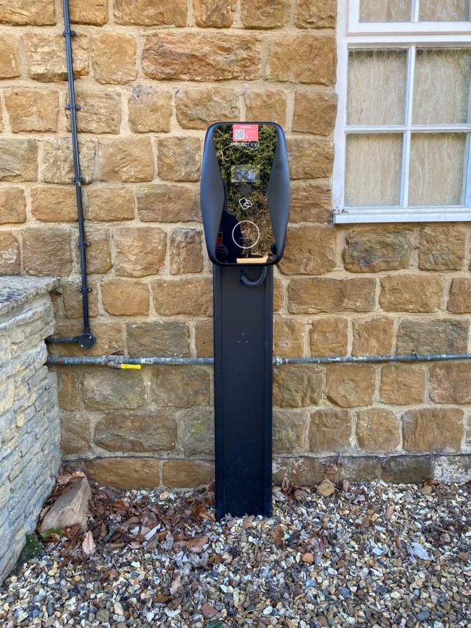 The Hollybush Inn And B&B Priors Marston Esterno foto