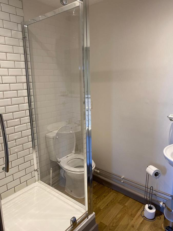 The Hollybush Inn And B&B Priors Marston Esterno foto